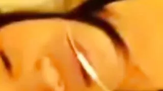 กาลีกุหลาบให้ท่อประปาสีดำ วิดีโอ โป็